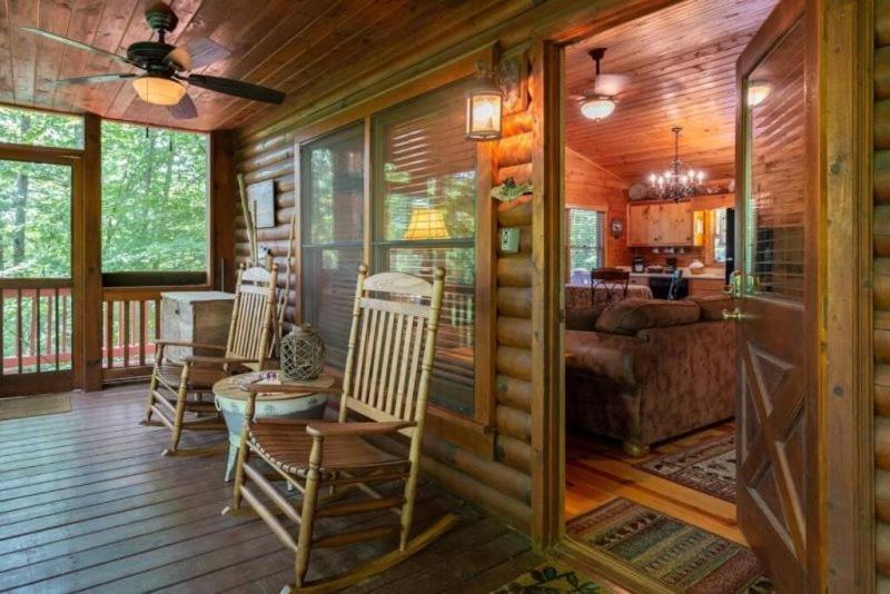 Mountain Spirit Cabin - Fireplace And Hot Tub Villa Blue Ridge Bagian luar foto