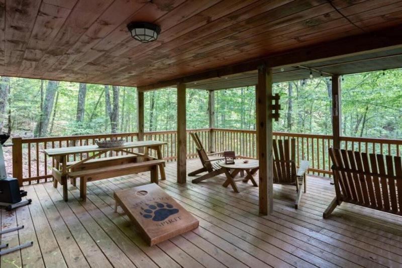Mountain Spirit Cabin - Fireplace And Hot Tub Villa Blue Ridge Bagian luar foto
